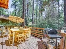 Hike, Ski and Explore Big Bear Lake Cabin with Deck!
