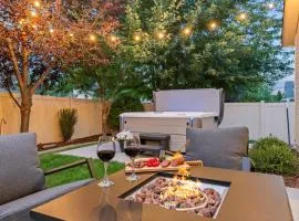 Hot Tub Firepit Game Garage Sleeps 14