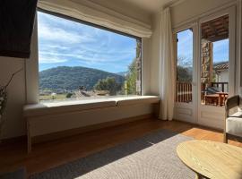 el bosc, holiday home in Sant Jaume de Llierca