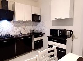 Евро 2-х комнатная квартира, hotel in Tbilisi City