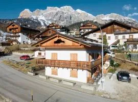 Stylish 4BR Duplex with Balcony and Garage