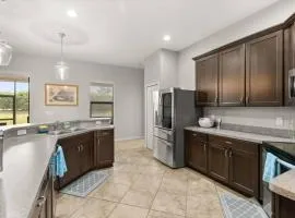 Family-Friendly 3BR Getaway Hot Tub Game Room Fun