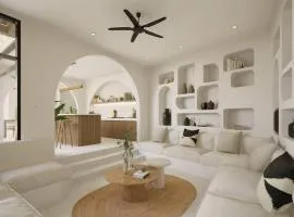 Villa with Rice Paddy Views Pool and Daily Cleaning