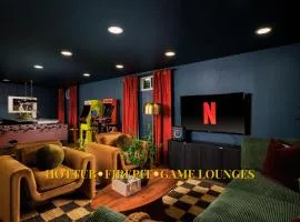 Luxehottubfirepitgameroomsspeakeasyfamretreat
