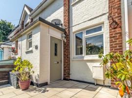 Picturesque Naval Cottage with incredible views, hotel en Portsmouth