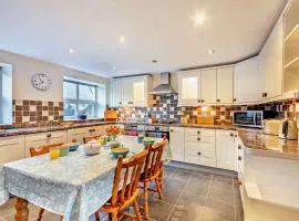 4 Bed in Wearhead 93527