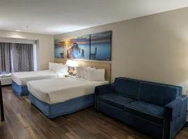 Days Inn & Suites by Wyndham Tampa/Raymond James Stadium