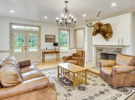 Updated Farmhouse Less Than 2 Mi to Historic Middletown!