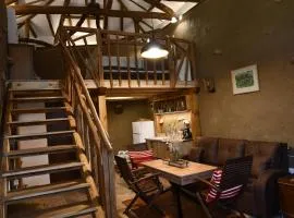 Emena Art Guesthouse