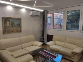 Sunny parkside retreat