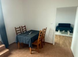 Apartmán až pro 3 osoby, hotel in Humpolec
