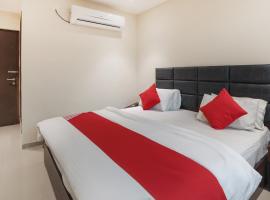 OYO 74901 Hotel Kumkum Palace, ξενοδοχείο σε Bhatha