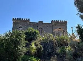 Antica Torre vista mare Capo Milazzo