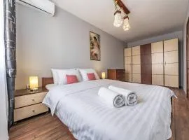 Apartment by the Dnipro Riverfront in Historic Podil