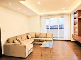 Fantastico, con balcones y bellas vistas