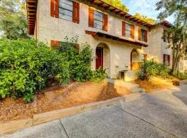 Family-Friendly 2BR Home w Sofa Bed – Hilton Head