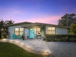Nautical 3-Bedroom Hideaway only 10min to the Beach!