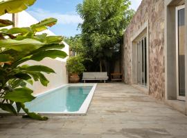 Villa Quetzalpapalotl - Alberca Privada, villa in Pérula