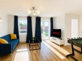 Stoke Mandeville House - Sleep 6-8