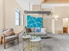 Downtown Gym Sauna Parking Pet Friendly