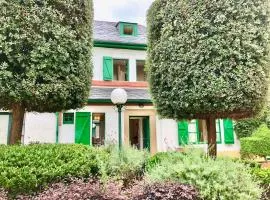Covas Seabreeze Cottage