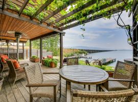 Lake Pend Oreille Oasis Home with Hot Tub and Games, hotel in Sagle