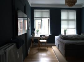 Green Brook - Blue Suite, habitación en casa particular en Aalborg