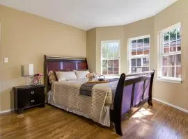 Spacious bright room in Prime Silicon valley location