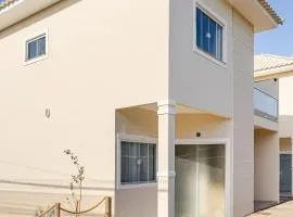 Casa espaçosa com quintal perto da lagoa