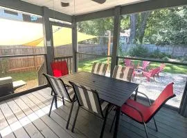 Charming 3 BDRM in Charlotte - 1 mile to Uptown