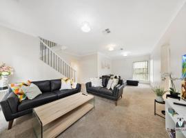 KozyGuru | Kellyville Ridge | 4 Bedroom House: Kellyville şehrinde bir otel