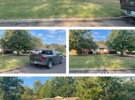 Sooner Nations Strawberry Hill 3 bedroom 2 bath, hôtel à Shawnee