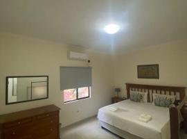Ponta do Ouro - MJ Residence, hotel in Ponta do Ouro