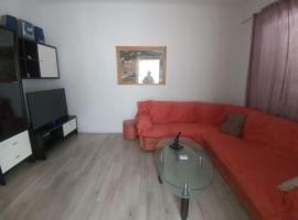 Four Bedroom Holiday Home With Terrace & Sea View, hotel in Poljica