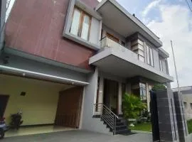 Alloro Boutique Hotel Pacitan