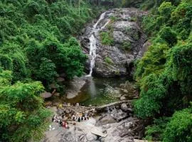 YesHue Eco Waterfall Retreat