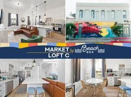 Historic Downtown Galveston Loft with Balcony