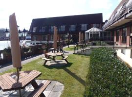 Lakeside International Hotel, hotel poblíž Letiště Farnborough - FAB, 
