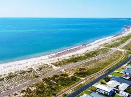 Marine Holiday Home - Geographe