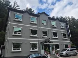 Taebaek The Palace Hotel