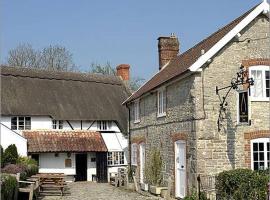 Compasses Inn, hotel di Tisbury