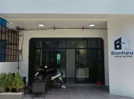 bonheurhousebetong