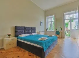 Old and modern Apart Ninoshvili