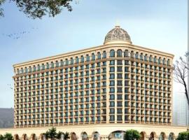 Galaxia Luxe Stay Omaxe Hazratganj mall, hotel in Nilmatha