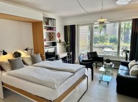 Palme 004 by Fewotessin, hotel di Muralto