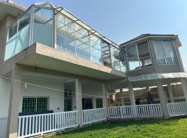 luxury villa in murree for families and couples, hotel in Murree
