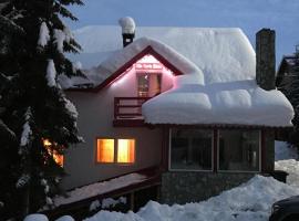 Vila Carla Elena Ranca, chal&eacute; em Ranca