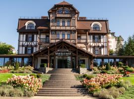 Crona SPA Karpaty, hotel dengan kolam renang di Skhidnitsa