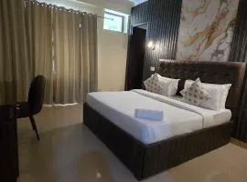 Divine India Service Apartment, Noida - 72 3BHK