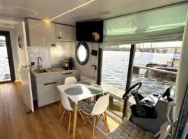 Azuria-Houseboat - Apartament na wodzie